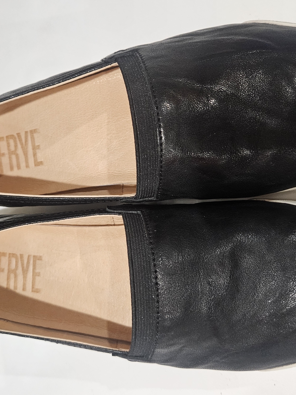 FRYE Size 10 Womens Black Leather Slip-On Loafers